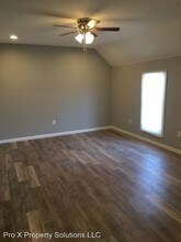 409 N Olive St in Pittsburg, KS - Building Photo - Building Photo