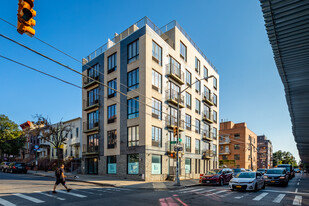 314 52nd St Apartments