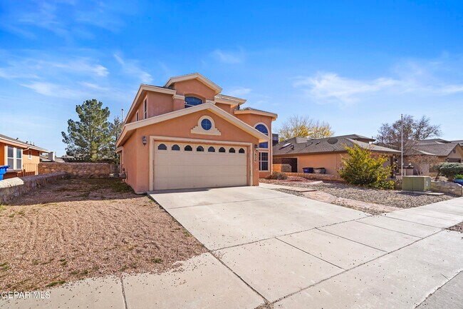 3820 Tierra Campa Dr in El Paso, TX - Building Photo - Building Photo