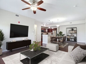 Adagio at Westshore Palms in Tampa, FL - Foto de edificio - Building Photo