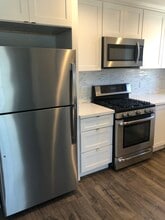 6509 W 86th Plz, Unit 6509 in Los Angeles, CA - Building Photo - Building Photo