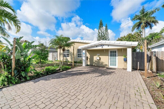 property at 1321 NE 16th Ave