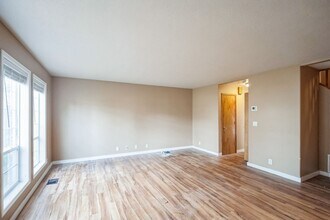 4874 SE Witch Hazel Rd in Hillsboro, OR - Building Photo - Building Photo