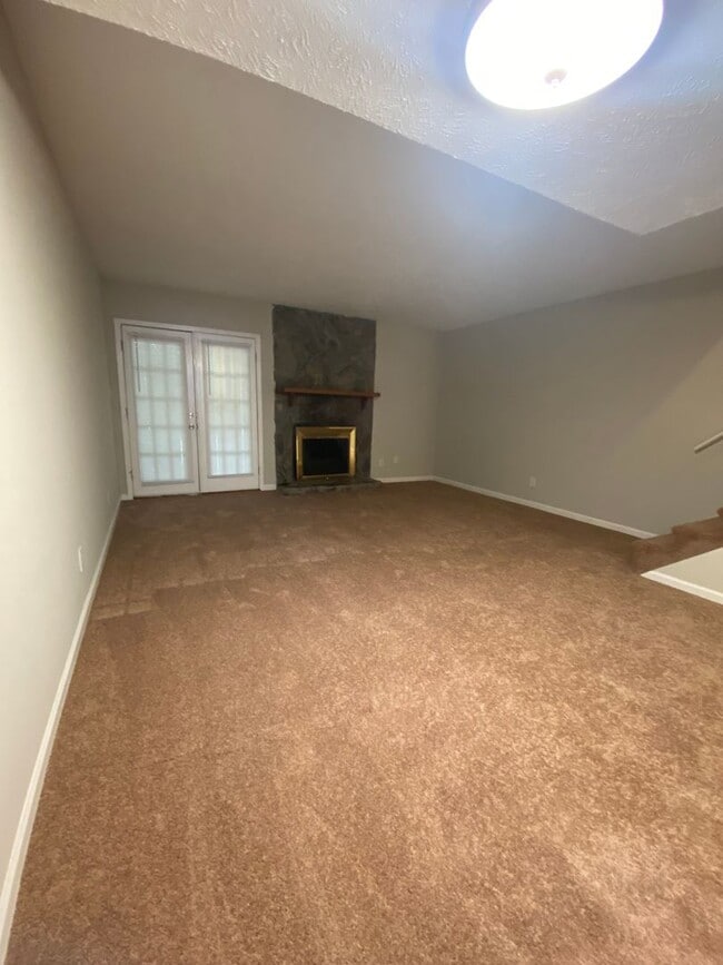 2502 Hidden Cove Ct in Gainesville, GA - Building Photo - Building Photo