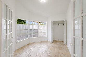23157 Bentley Pl in Boca Raton, FL - Building Photo - Building Photo