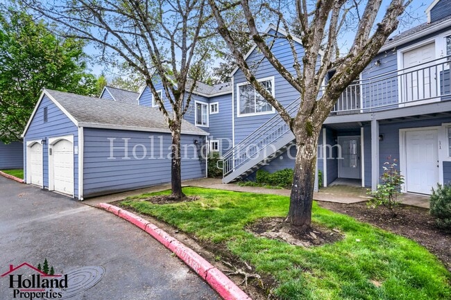 17602 NW Springville Rd in Portland, OR - Building Photo - Building Photo
