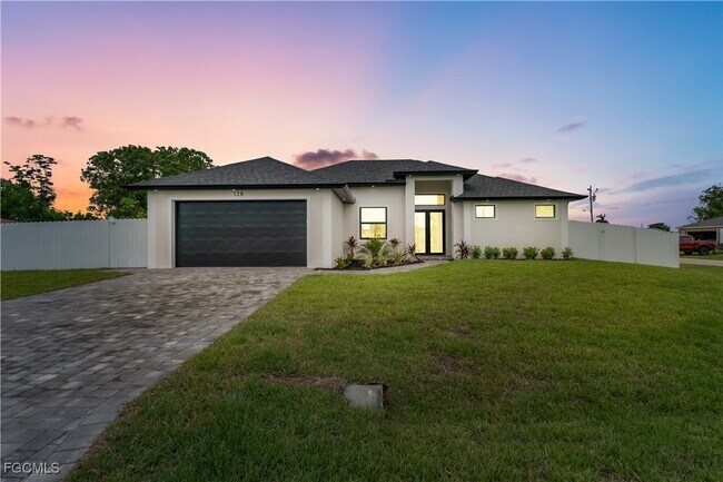 139 SE 2nd Ave in Cape Coral, FL - Building Photo - Building Photo