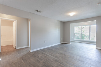 Legacy at Abbington Place in Jacksonville, NC - Foto de edificio - Interior Photo