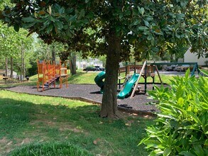 2768 Gatewood Cir, Unit 2651 in Charlottesville, VA - Building Photo - Building Photo