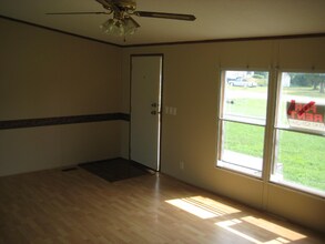 124 Angie Dr in Toney, AL - Building Photo - Building Photo