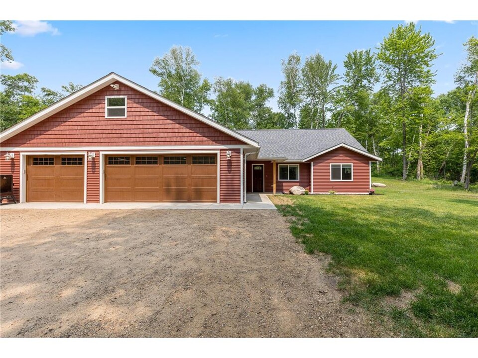 31310 Summer Dr in Breezy Point, MN - Building Photo