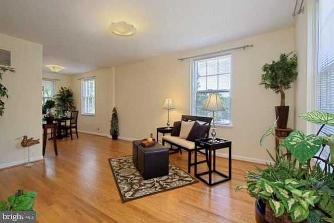4217 32nd Rd S in Arlington, VA - Building Photo - Building Photo