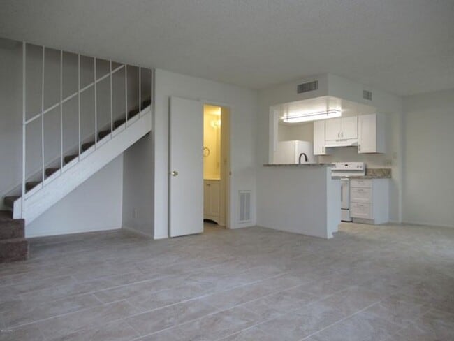 1812 Montana Vista in Lake Havasu City, AZ - Building Photo - Building Photo