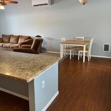 2161 NE Yellowpine Rd in Prineville, OR - Foto de edificio - Building Photo