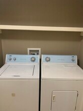 1705 W Portales Dr, Unit 2 in Edinburg, TX - Building Photo - Building Photo