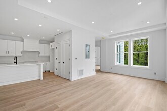 156 Bedford Rd in Katonah, NY - Building Photo - Building Photo