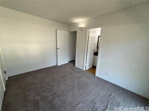 303 Lili?uokalani Ave in Honolulu, HI - Building Photo - Building Photo