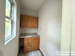 18 Eastman St, Unit 3 in Boston, MA - Foto de edificio - Building Photo