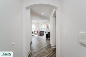 3031 Eden Ave in Cincinnati, OH - Building Photo - Building Photo