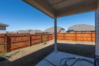2839 Wheatfield Wy in New Braunfels, TX - Building Photo - Building Photo