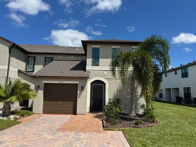 property at 5085 NW Coventry Cir