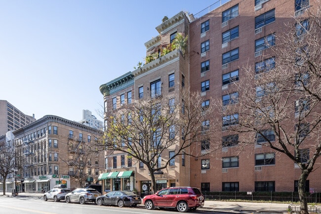 2073 Frederick Douglas Blvd in New York, NY - Building Photo - Building Photo