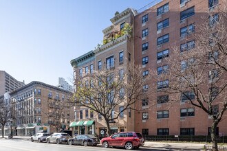 2073 Frederick Douglas Blvd in New York, NY - Building Photo - Building Photo