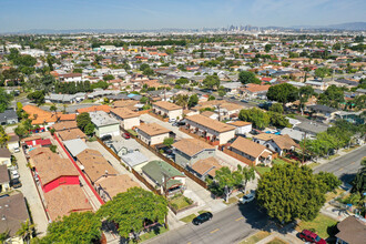 6809 Vinevale Ave in Bell, CA - Building Photo - Building Photo