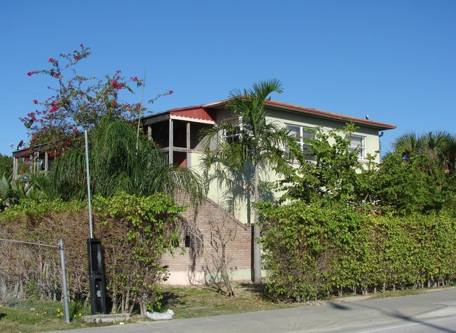 3311 Broadway in West Palm Beach, FL - Building Photo - Building Photo