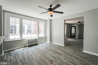 50 E Tulpehocken St in Philadelphia, PA - Building Photo - Building Photo