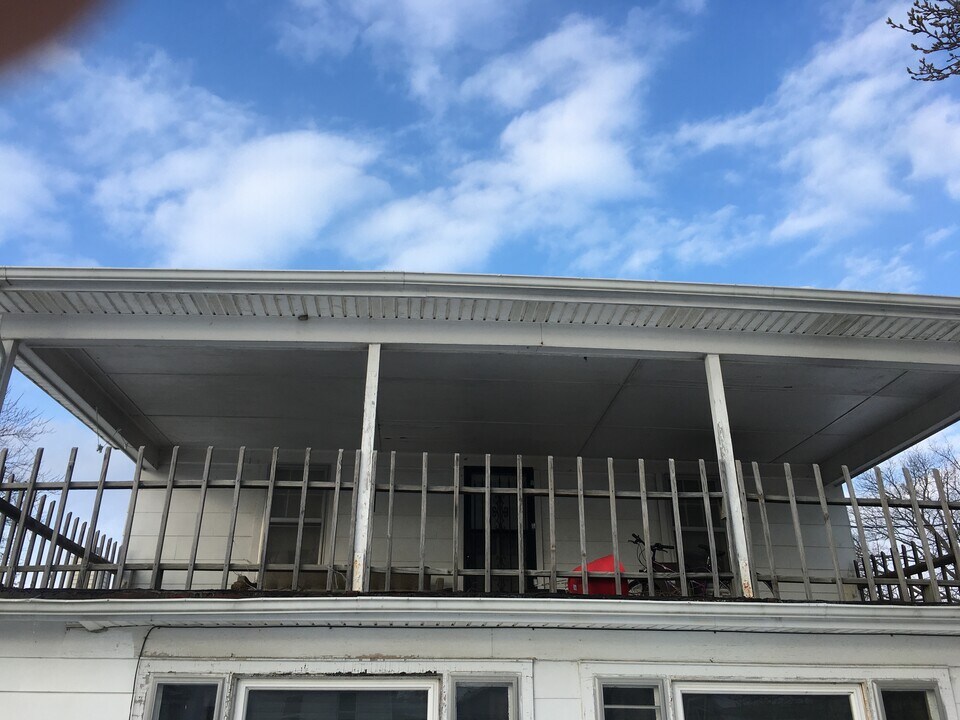 208 1/2 East Colfax in Logansport, IN - Foto de edificio