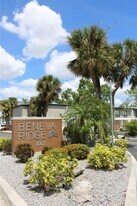 4001 S Beneva Rd in Sarasota, FL - Building Photo