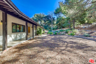 4137 Big Tujunga Canyon Rd in Tujunga, CA - Building Photo - Building Photo