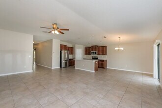 11220 Leland Groves Dr in Riverview, FL - Building Photo - Building Photo