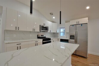 219-42 112th Rd in Queens, NY - Building Photo - Building Photo