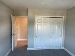 445 Pleasant St in Weymouth, MA - Building Photo - Building Photo