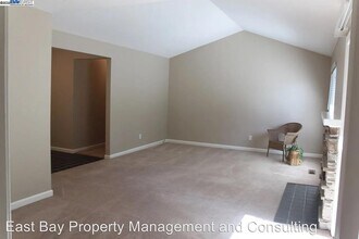 843 Avalon Way in Livermore, CA - Building Photo - Building Photo