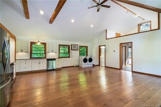 222 CT-37 in New Fairfield, CT - Building Photo - Building Photo