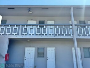 6720 Arbor Dr in Miramar, FL - Foto de edificio - Building Photo