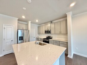 5017 Shipper Ln in Durham, NC - Building Photo - Building Photo