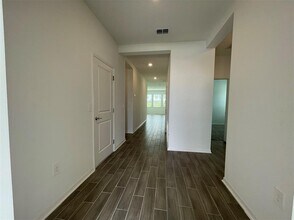 660 Tanaro Ln in Haines City, FL - Building Photo - Building Photo