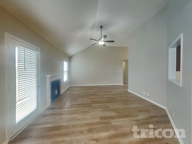 1616 Broad Cir in Clarksville, TN - Building Photo - Building Photo