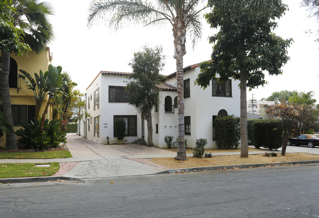 1206 N Orange Grove Ave in West Hollywood, CA - Building Photo