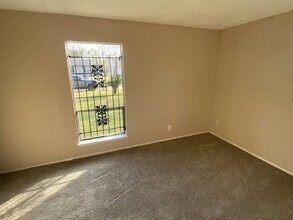 10818 Carlton Dr in Houston, TX - Building Photo - Building Photo