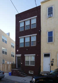 1910 N Gratz St in Philadelphia, PA - Foto de edificio - Building Photo