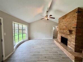 7876 Bender Rd in Humble, TX - Building Photo - Building Photo