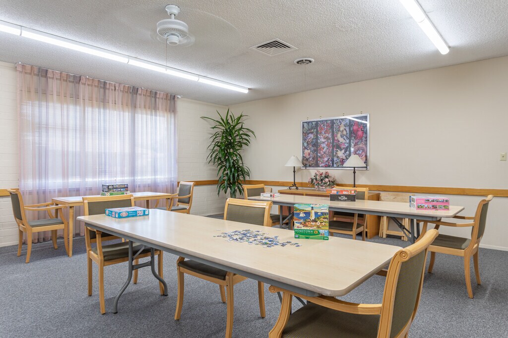 Senior Housing Phoenix Manor for Seniors 55+ Phoenix, AZ Apartments