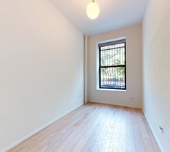473 Central Prk W in New York, NY - Building Photo - Building Photo