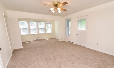 636 N Franklin St, Unit .5 in Stanley, WI - Building Photo - Building Photo