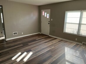 3108 Alby St in Alton, IL - Building Photo - Building Photo